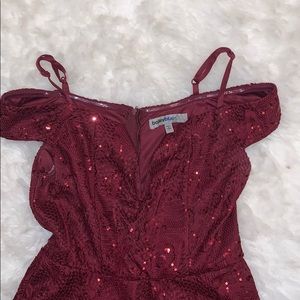 sequins maroon dress